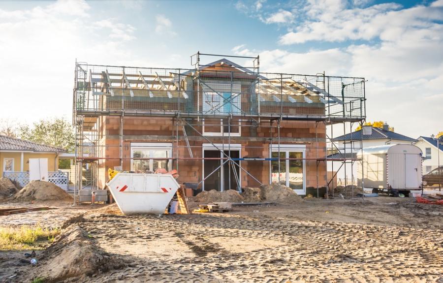 Nieuwbouwhuizen krijgen geen vergoeding meer voor warmtepompen, palletkachels en biomassaketels 