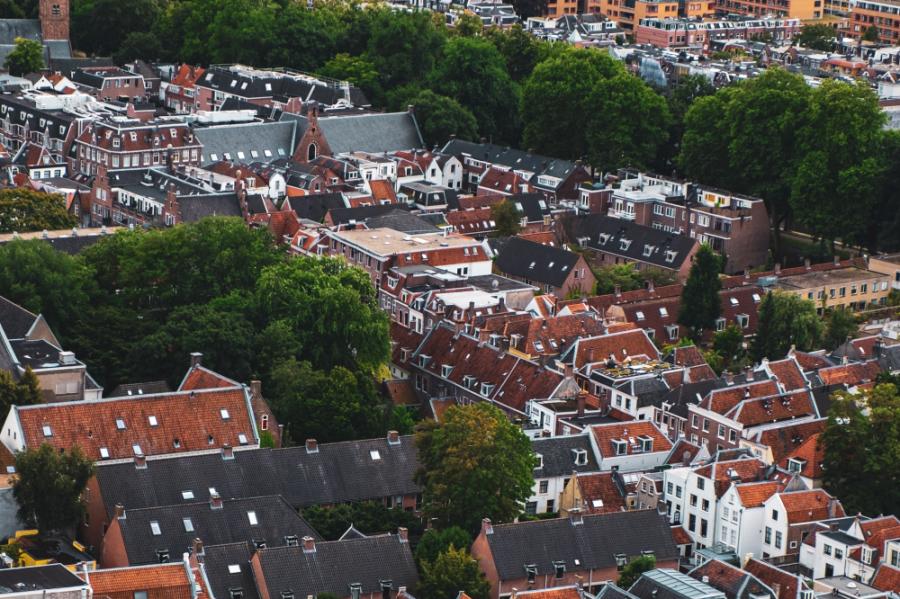 Previcus en de Vastelastenbond helpen consumenten bij het bezwaar maken tegen hun WOZ. Dit proces is gratis en bij een succesvol bezwaar bespaar je honderden euro's.