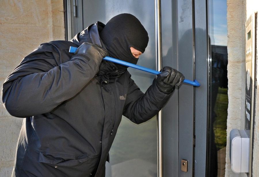 Weet jij waarvoor je verzekerd bent als er inbrekers op bezoek zijn geweest?