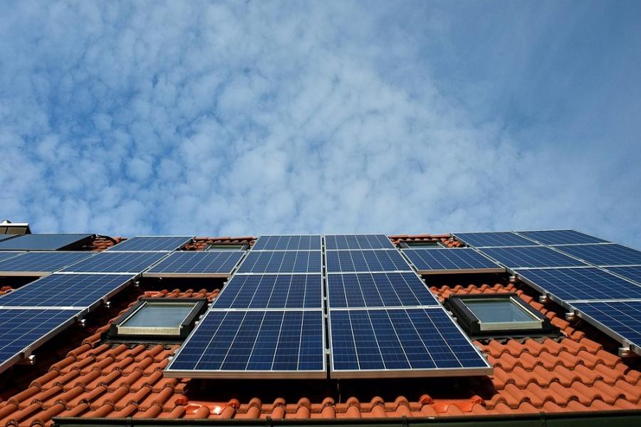 Terugleverkosten voor zonnepaneelhouders niet verboden  