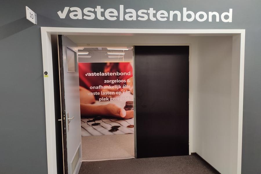 Rob Jansen is Business Unit Director bij Studyportals én al jaren een trouwe klant van de Vastelastenbond. In al die jaren heeft hij veel veranderingen gezien binnen de consumentenorganisatie. 